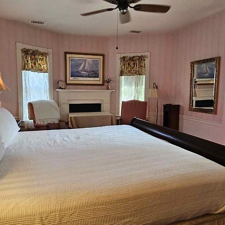 Parsonage Inn Bed And Breakfast St. Michaels Exterior foto