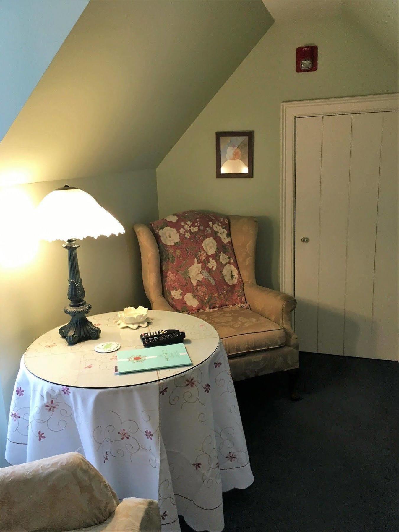 Parsonage Inn Bed And Breakfast St. Michaels Exterior foto